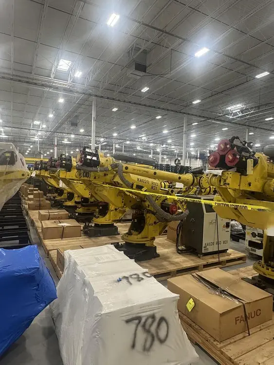 Used 2010 FANUC M900IA/400L Robots Michigan US | Aucto #1306806