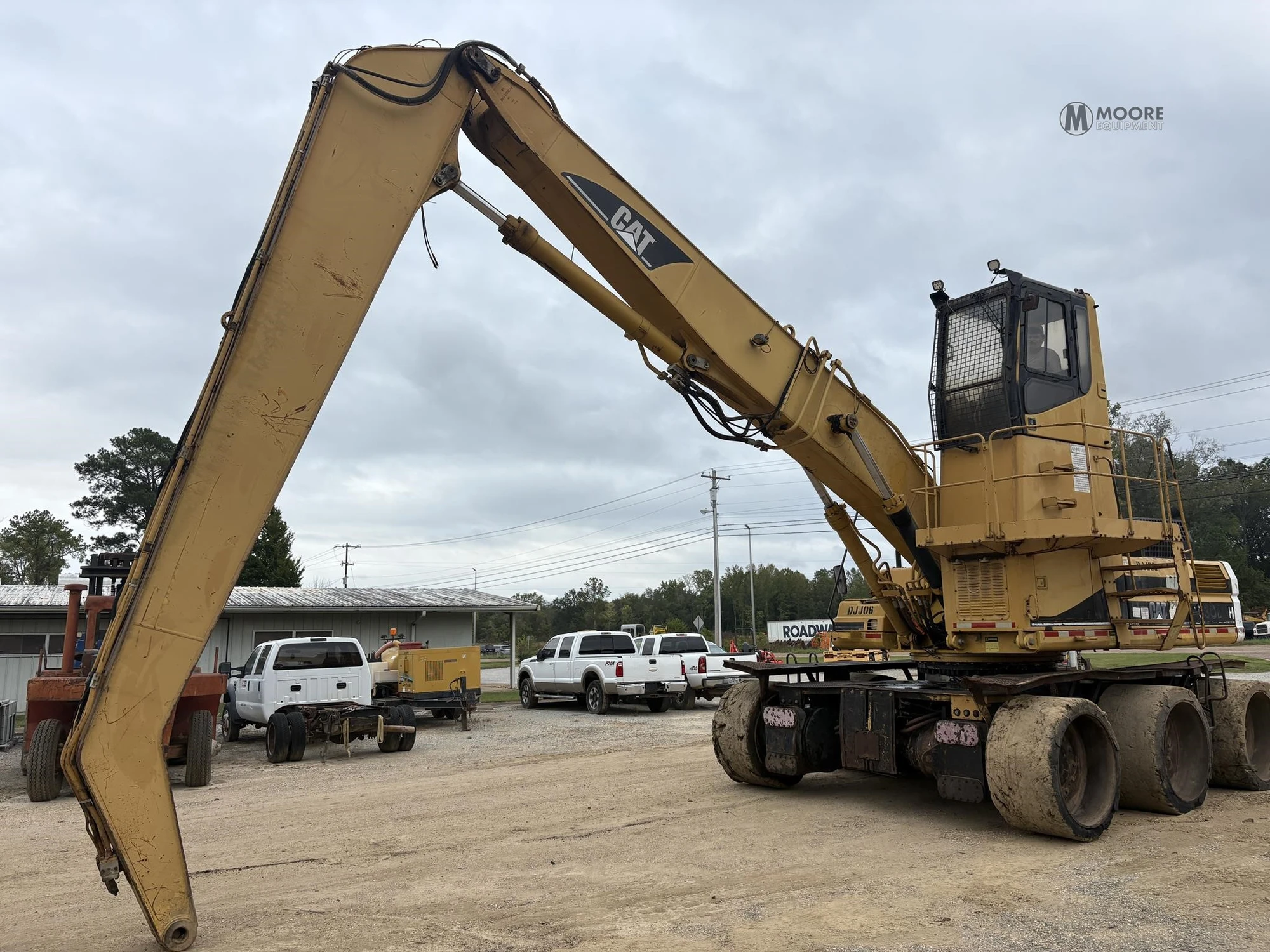 Used 2002 CATERPILLAR 330B MH Material Handlers Tennessee US | Moore Equipment #1517244