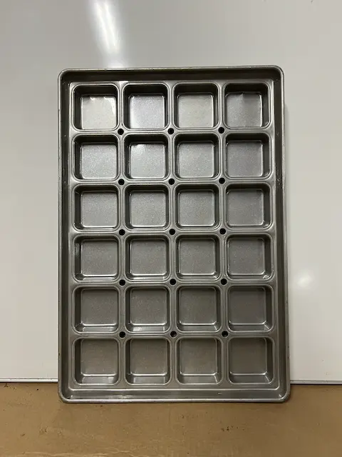 Used American Pan Brownie Pan Pans Georgia US | Envoy Equipment LLC #887530
