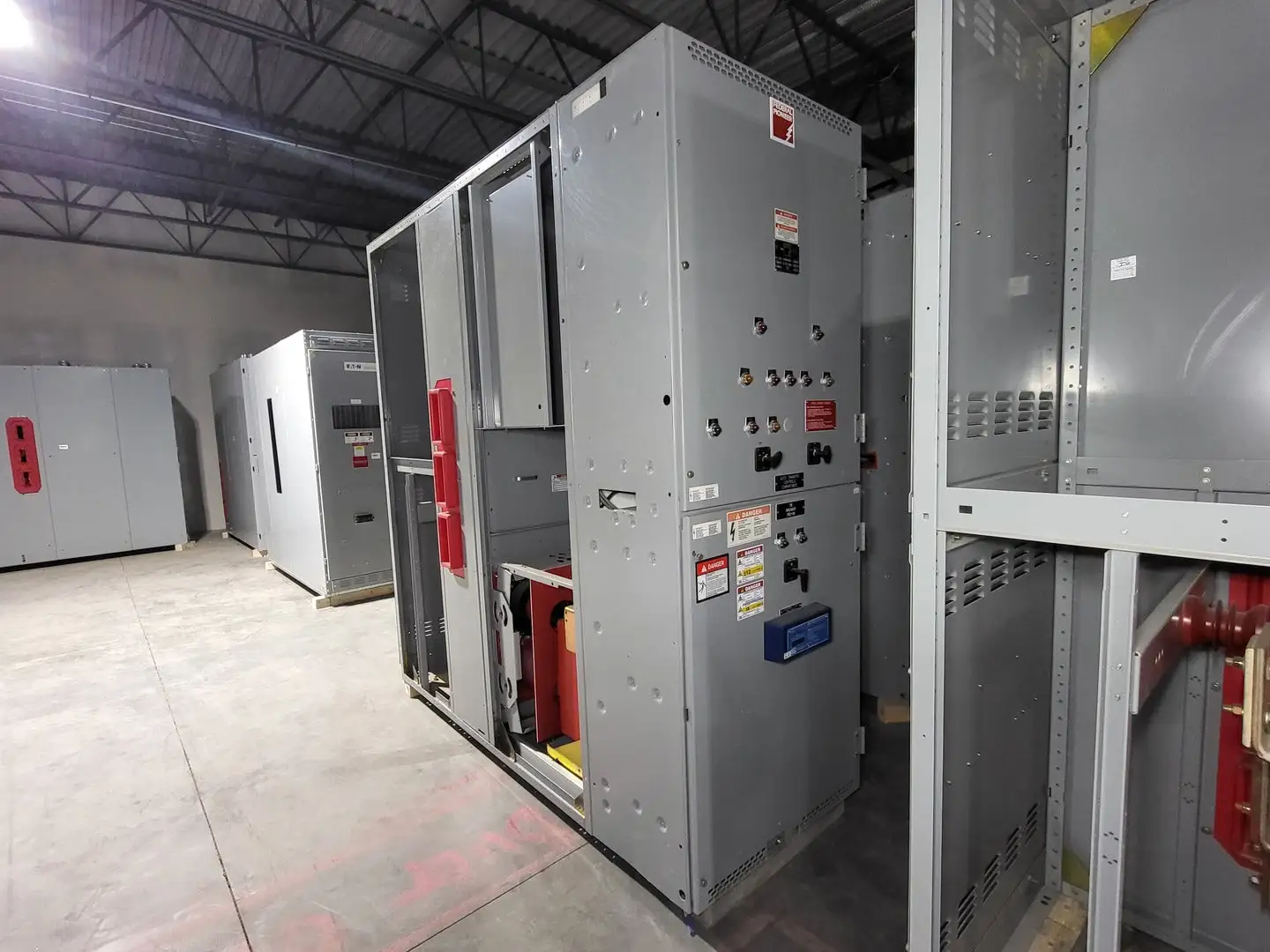 2000 Amps, 4760 Volts, 3 Phase Switchgear Unit