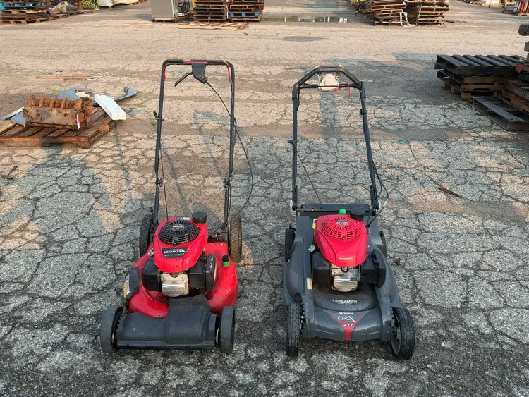 Used (2) HONDA _UNKNOWN_ Mowers Michigan US | Miedema Asset Management Group #1484075