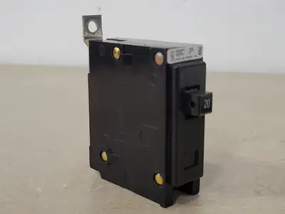Used EATON M-1640 Switchgears British Columbia CA | Lenmark #239493