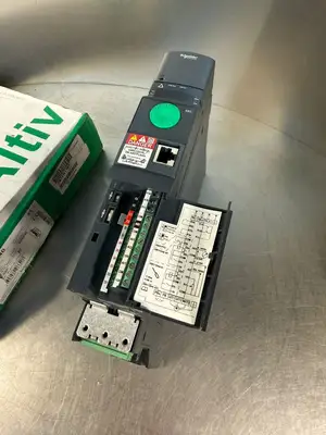 Schneider Electric Altivar 320 AC Drive ATV320U07N4B 0.75kW-1Hp (8.5.6)