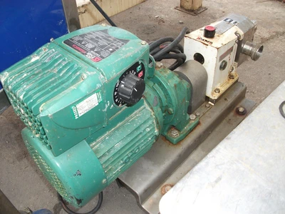 5 to 28 LPM S/S Inoxpa Lobe pump type SLR-1-40  1.1 kW V Speed