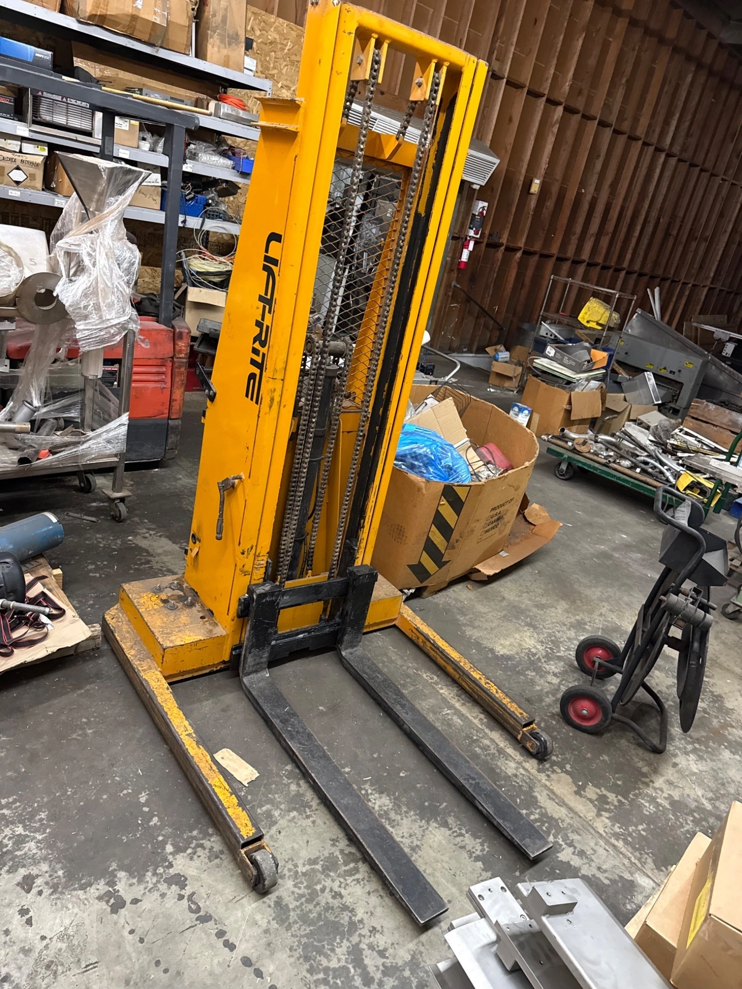 Used Lift rite pallet stacker New battery Pallet Stackers California US | Elite Machine #1280957