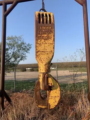 USED IDECO BLOCK AND HOOK COMBO