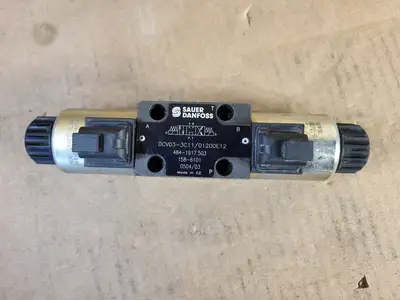 USED SAUER DANFOSS DCV03-3C11/01200E12