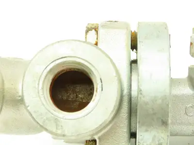 TLV L32 Thermostatic Steam Trap 1/2" NPT F46 Quick Trap Connector Stainless