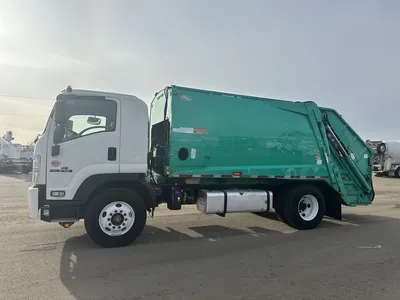 Used 2019 ISUZU FTR NEW WAY Garbage trucks Minnesota US | Carco Truck & Equipment #1514275