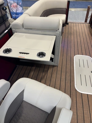 New | in-Stock 2026 BENTLEY PONTOONS 223 ELITE ADMIRAL Boats (Misc) Virginia US | Affordable Outdoors #1638049