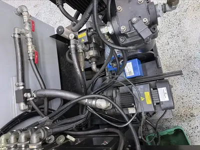 USED 2015 HURCO VMX42UI