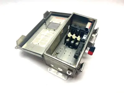 USED SQUARE D STAINLESS STEEL HEAVY DUTY SAFETY SWITCH SERIES E1