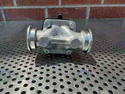 USED ITT / GRINNELL 316L STAINLESS STEEL DIAPHRAGM VALVE W/ 1" SANITARY FITTING CF3M