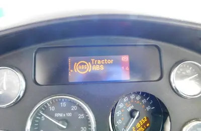 USED 2012 PETERBILT 337