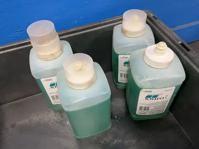 Used STOKO _UNKNOWN_ Hand Washing and Sanitizing Ohio US | HGR 24 #1326187