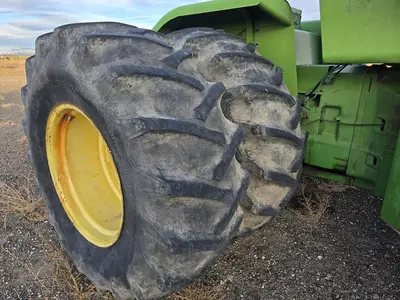USED 1975 JOHN DEERE 8630