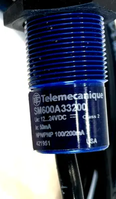 NEW TELEMECANIQUE SM600A-332-00 PROXIMITY SENSOR SM600A33200