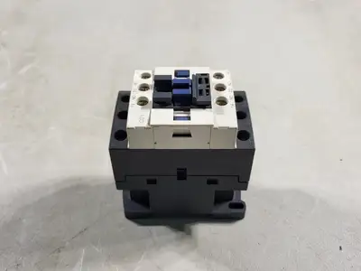 25 Amp, 3 Pole, 3 NO, 115 VAC Coil Contactor C01F7 52296548
