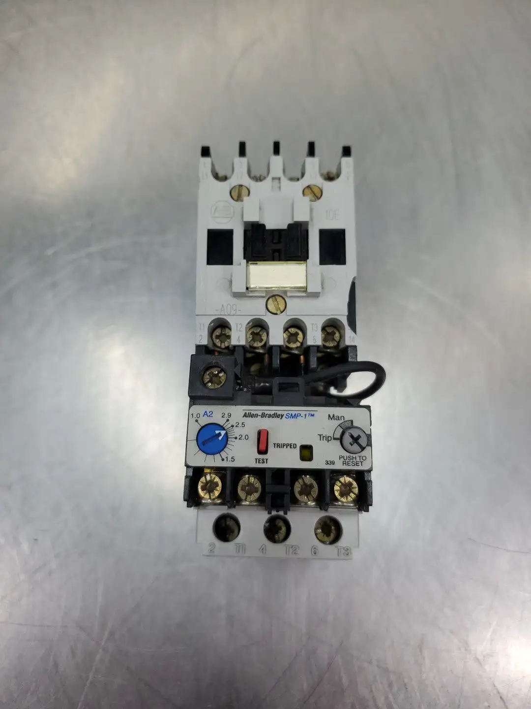 Allen Bradley 100A09ND3 Ser B Contactor w/193A1D1 Safety Relay. 4A43.1