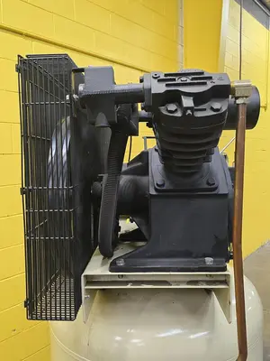 Used 2021 INGERSOLL RAND 2545K10V-3 Tank Mounted Air Compressors Wisconsin US | Packer City Sales #1303622