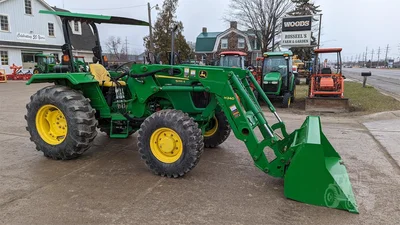USED 2013 JOHN DEERE 5055E