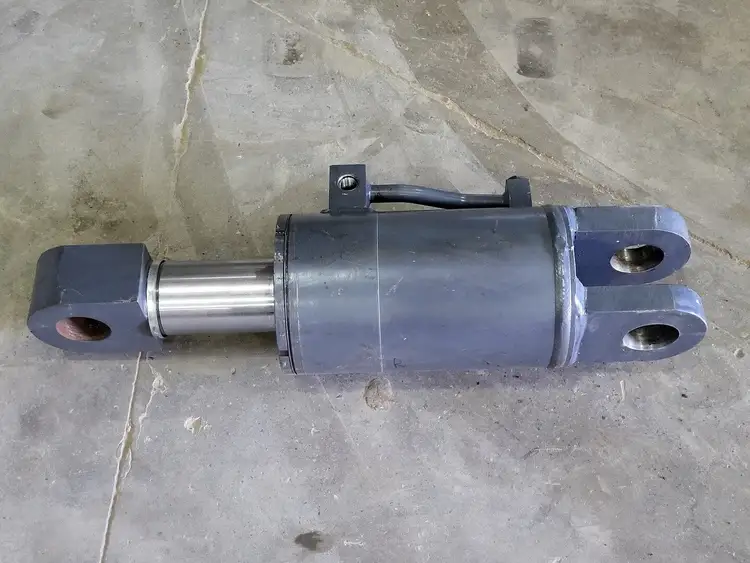 Used HENGLI TC680 Parts (Hydraulics and Pneumatics) British Columbia CA | Lenmark #264591