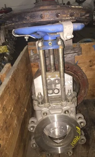TL  6"-150 knife gate valve V-Port style, hand wheel operated, **Repairable Valve**