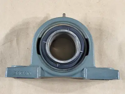 USED NTN UC211-203