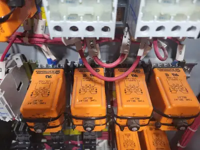 Low Voltage PDC / Switchgear Section, (1) 4000A, (5) 1200A Magnum DS Breakers, 600V 3PH
