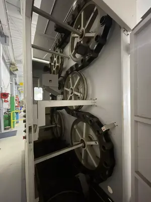 USED 2011 OKUMA VTM-100