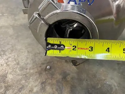 USED APV 6V2