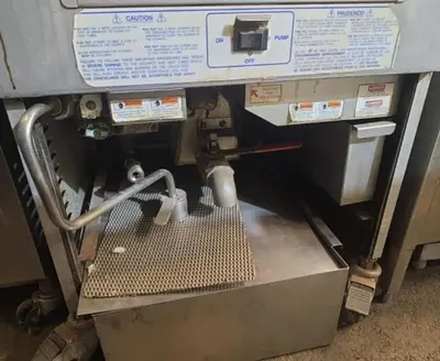 Henny Penny pressure fryer