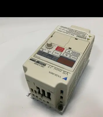 Used YASKAWA CIMR-J7AA20P2 Servo Drives | Ideal Machinery #664397