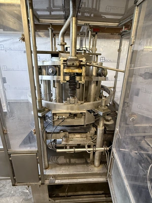 1.6L/3L Mather & Platt 12 Head Rotary Filler