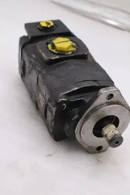 3269121137 Parker Commercial Intertech Gear Pump STOCK H1840