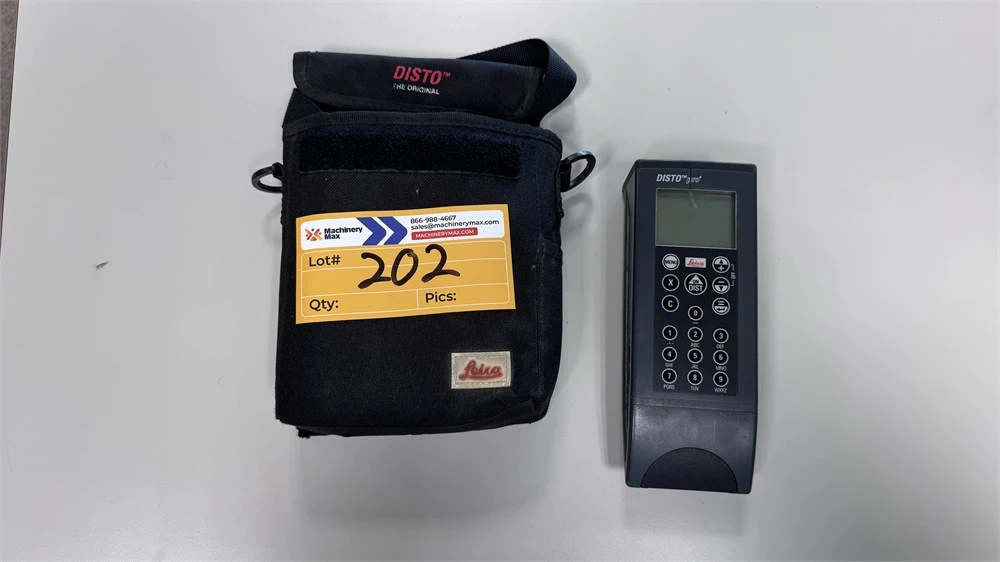 Used LEICA DISTO _UNKNOWN_ Meters - Misc California US | MachineryMax #1763156
