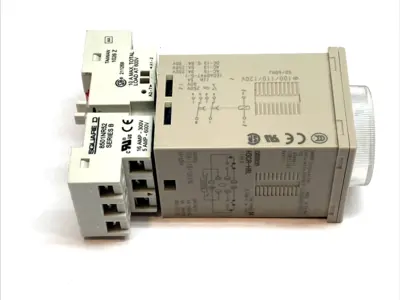 USED OMRON TIMER W/ SQUARE D 8501NR52 8‑PIN RELAY SOCKET DIN RAIL MOUNT