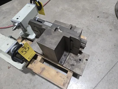 Machining Vise on Vertical Bracket