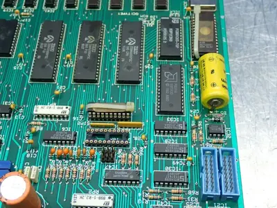 USED HAAS AUTOMATION 323051E