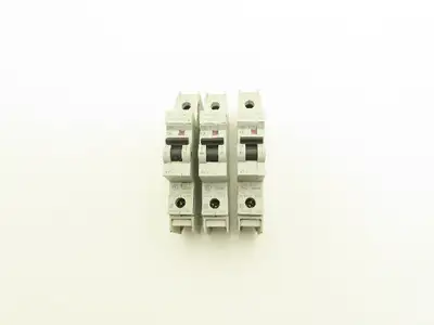 Cutler Hammer WMTC1001 1-Pole 1A Circuit Breaker Lot of 3