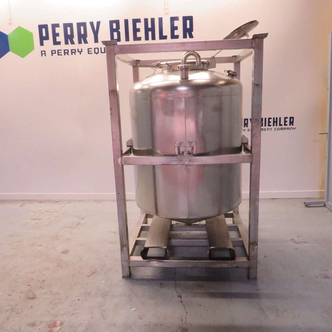 700 Litre Stainless Steel Container For Liquid