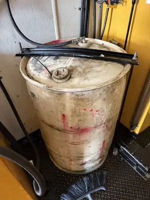 Used 2002 CHEVROLET C7500 Fuel & Lube Trucks Kentucky US | Proxy Equipment #1425954
