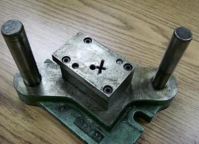 0657-390 Die Set to Make Small Religious Cross
