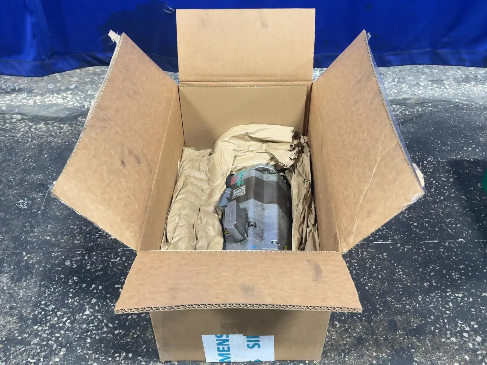 USED SIEMENS 1FK70835AH711FH0