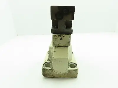 Yuken EBG-10-C-5028 Hydraulic Proportional Pressure Relief Valve Sub-Plate Block