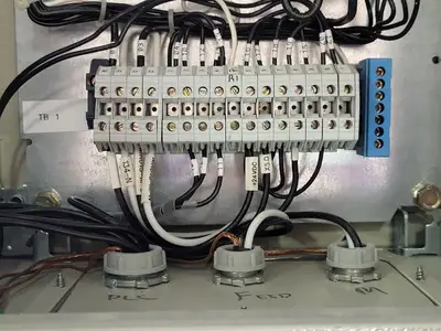 USED LEGRAND BE-325
