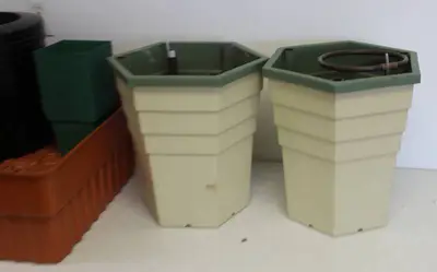 Hydroponics Growing Systems Lot With 2 Air Pumps & Pots (see pictures)