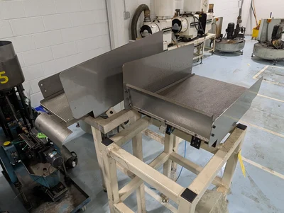 (2) Pneumatic Vibration Tables