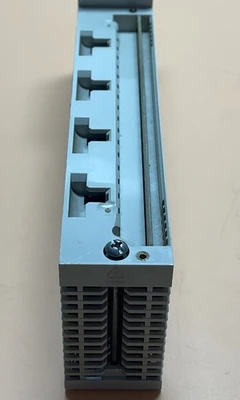 USED Schneider 140EHC10500