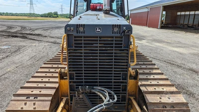 USED 2006 DEERE 750J LT